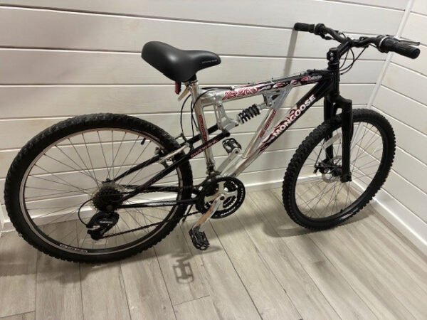 Mongoose XR200 Mountain Bike